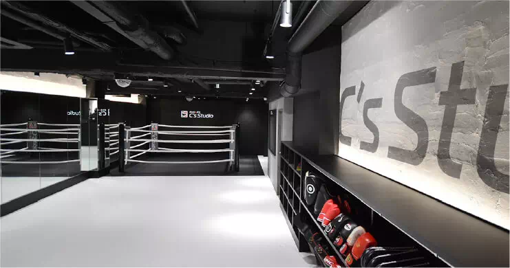 山手線新宿駅から徒歩5分! | キックボクシング&フィットネス 新宿 C's Studio(シーズスタジオ)